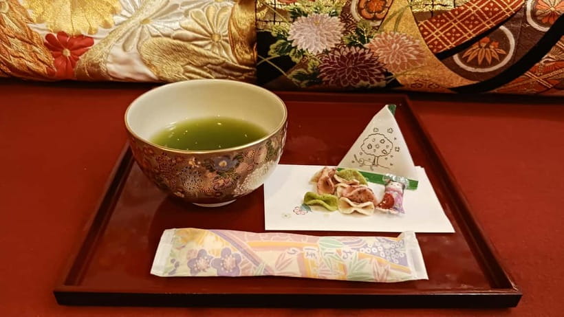 Kyoto: Nishiki Market Tea Ceremony with Koto Performance - Live koto in a small shop, what to listen for