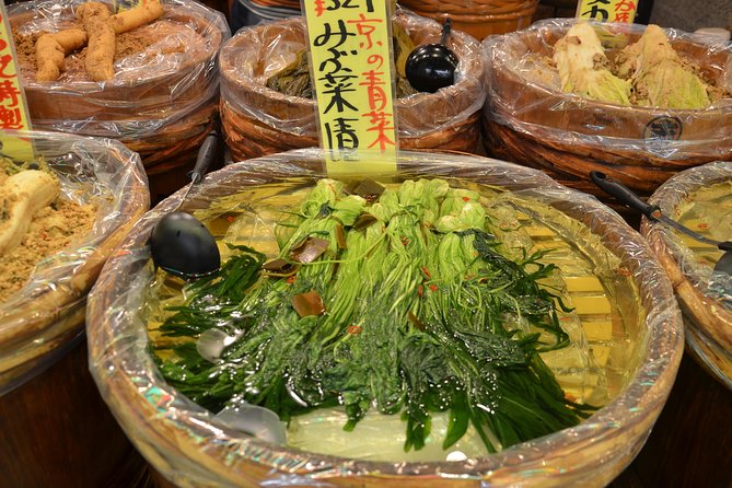 Kyoto Nishiki Market Tour - Lunch, Japanese tea, and how to pace your appetite
