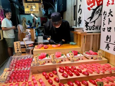 Nishiki Market Tour with a Local Foodie & 3 Tastings