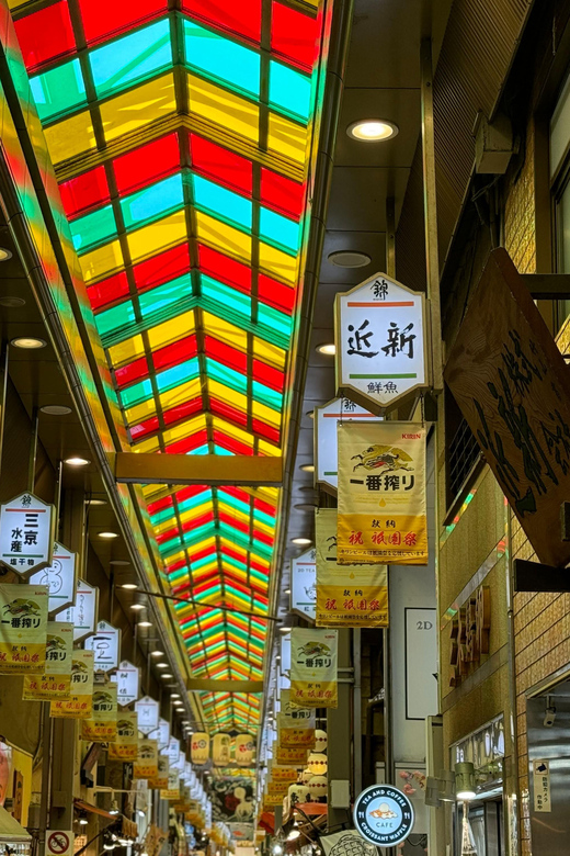 Kyoto: Nishiki Market Tour with a Local Foodie & 3 Tastings - The local foodie guide effect, from Teppei to Kaito and Hiro