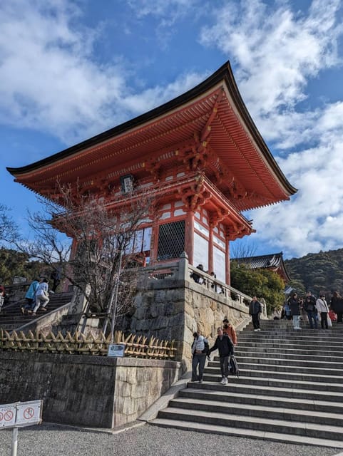 Kyoto: Private 2.5 Hour Historical Walking Tour - Final Approach to Kiyomizu-dera: Stage Views and Pure Water