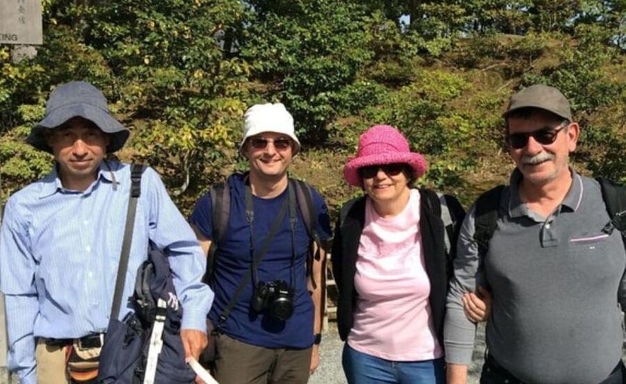 Kyoto : Private Custom Walking Tour With A Local Guide - Fushimi Inari to Gion streets: a best-of route that you actually understand