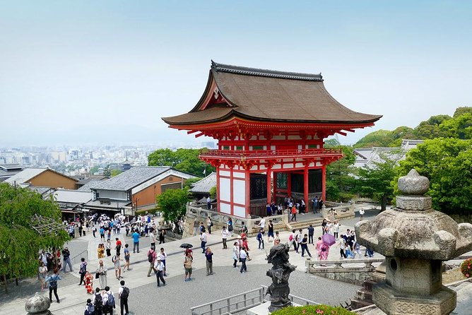 Kyoto Private Day Tour with English-Speaking Driver from Kyoto - Kiyomizu-dera and the Sannenzaka and Ninenzaka photo stairways