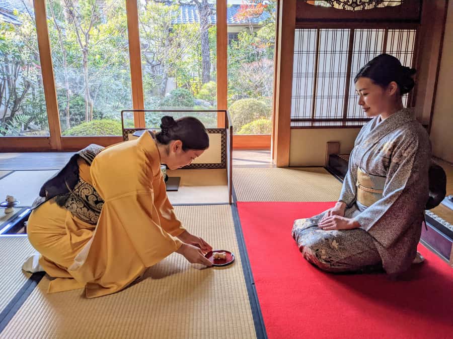 Kyoto: Private Tea Ceremony with a Garden View - Inside the 100-year-old house and its garden views