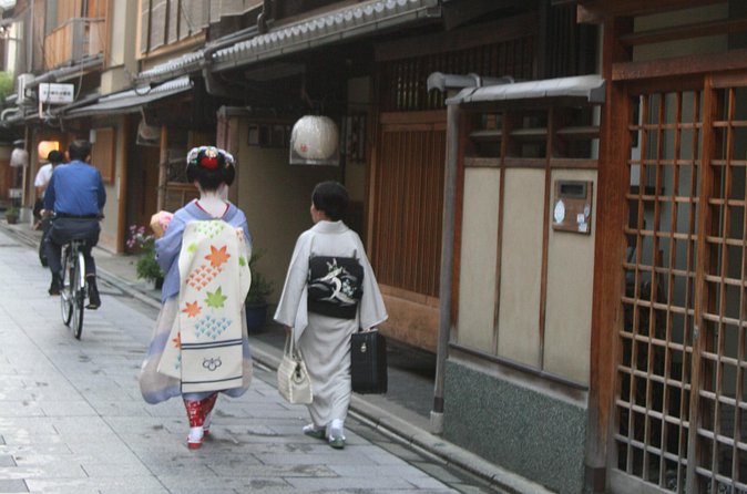 Kyoto private tour (Shore excursion available from Osaka or Kobe port) - Stop 5: Fushimi Inari-Taisha and the Vermilion Torii Tunnel