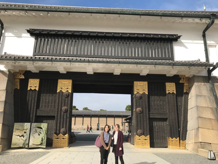 Kyoto: Private Walking Tour with Kiyomizu Temple & Gion - Yasaka Shrine etiquette you can actually use