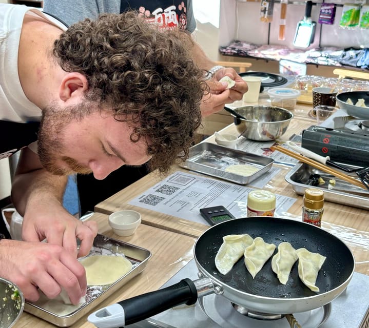 Kyoto: Ramen, Gyoza, and Onigiri Cooking Class - Ramen broth, gyoza wrapping, and onigiri shaping, all in 90 minutes
