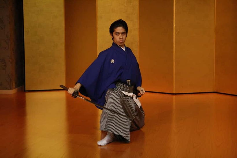 Kyoto: Samurai Kenbu Traditional Sword Dancing Show - Etiquette First: Shoes Off, No Recording, Limited Waiting
