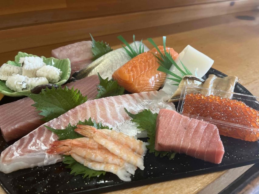 Kyoto: Sushi Making Class with Sushi Chef - Decorating Your Plate, Then Eating the Lunch You Made