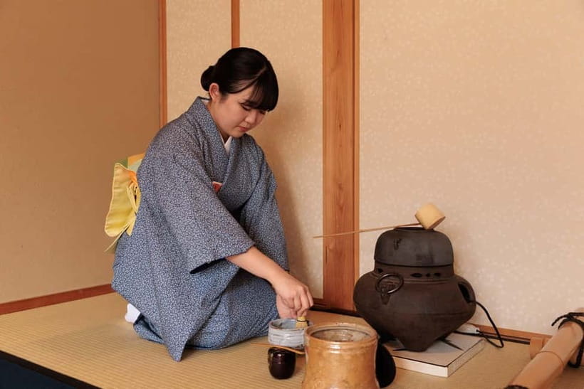 Kyoto: Tea Ceremony Experience - The taste test: matcha, foam, and seasonal sweets