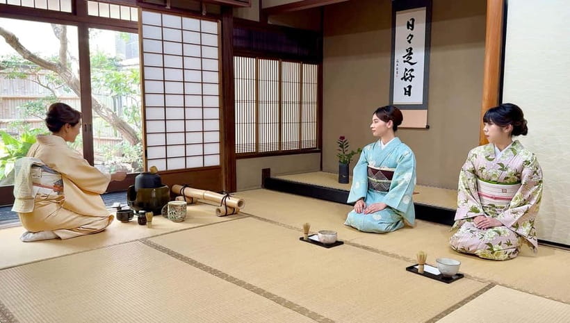 Kyoto: Tea Ceremony in 100-year-old Kyo-Machiya Townhouse - Yumeyakata Oike Bettei, a calm room in a 100-year-old machiya