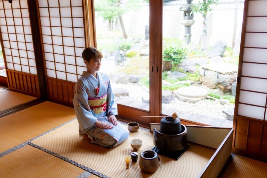 Kyoto: Tea Ceremony Ju-An at Jotokuji Temple - Who runs the show: guide plus Tea Master, in English