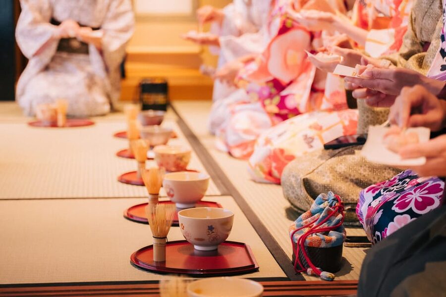 Kyoto: Tea Ceremony with Kimono and Photoshoot - Kyoto Kimono and Matcha in 90 Minutes, with Photo Proof