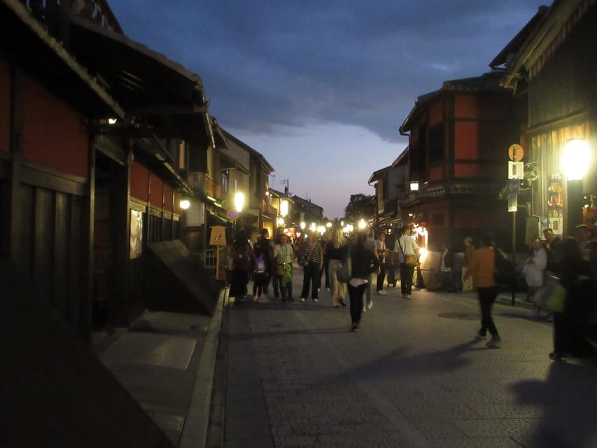 KYOTO: Tempio Kiyomizu Pagode Gion “Geisya” (Guida Italiana) - The Trip Up to Kiyomizu-dera, and Why the Route Matters