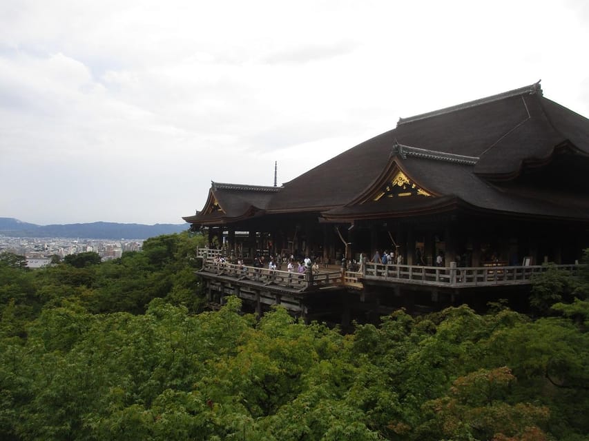 KYOTO: Tempio Kiyomizu Pagode Gion “Geisya” (Guida Italiana) - Gion and the Kyōto Minami-za Pass: From Temple to Old-Geisha District Mood