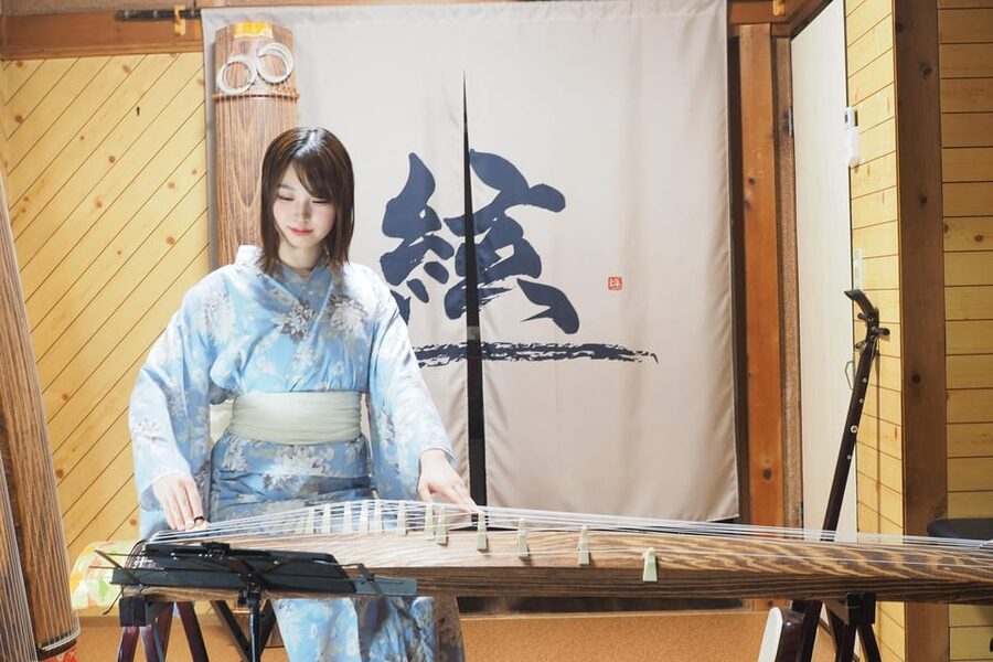 Kyoto: Traditional Concert at Townhouse or Bathhouse - What Happens From Check-In to Q&A