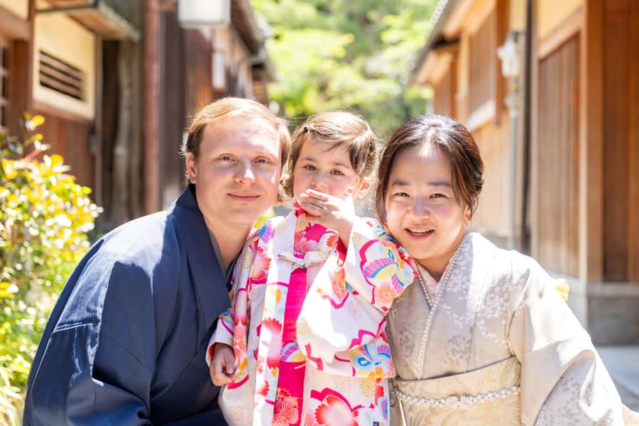 Kyoto: Traditional Kimono Rental - Kyoto Kimono Rental Yumeyakata: Edo Roots, Street-Ready Style