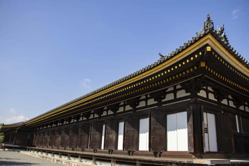 Kyoto UNESCO World Heritage Sites 1d Tour from Osaka/Kyoto - Sanjusangendo: the 1,001 golden statues and how to experience them in a crowd