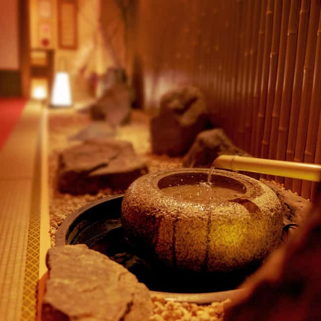Kyoto: Wazuma Magic Show & Uji Matcha: Private Experience - How the 30-minute Wazuma show is paced