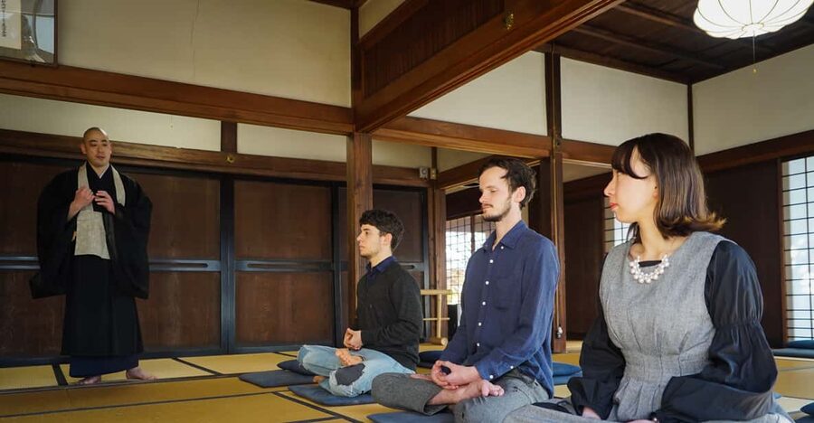 Kyoto: Zen Meditation and Garden Tour at a Temple with Lunch - Tofuku-ji Temple Highlights: San-mon gate and dragon ceilings