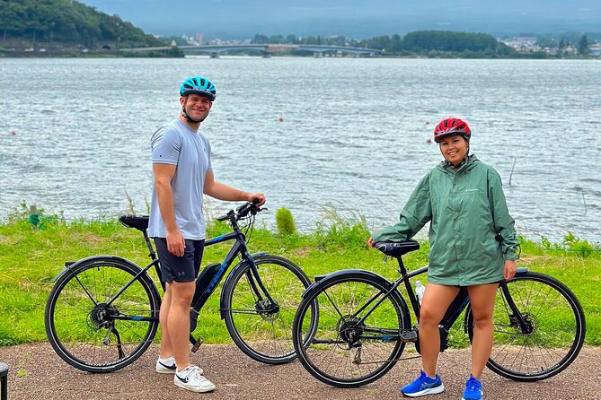Lake Kawaguchi Explorer: E-Bike Guided Tour - The ride basics: Trek Verve+ pedal assist and a helmet you will use