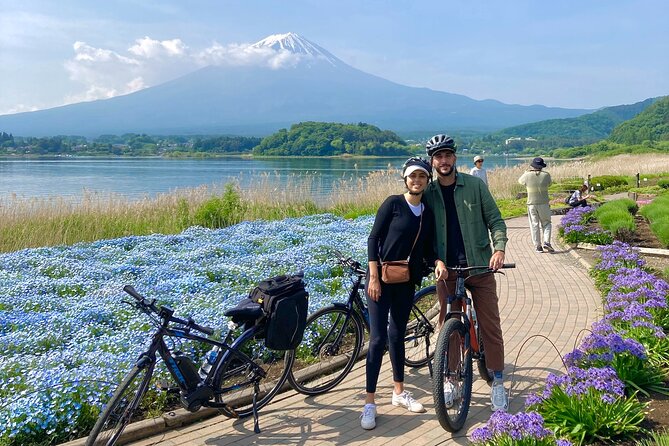 Lake Kawaguchi Explorer: E-Bike Guided Tour - Stop 1: Lake Kawaguchiko shoreline cycling road (60 minutes)