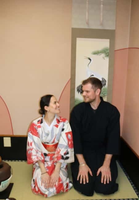 Learn Zen in a class of making Matcha tea near Osaka Castle - Samurai Honor by Osaka Castle: the kimono-to-samurai transformation