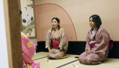 Learn Zen in a class of making Matcha tea near Osaka Castle
