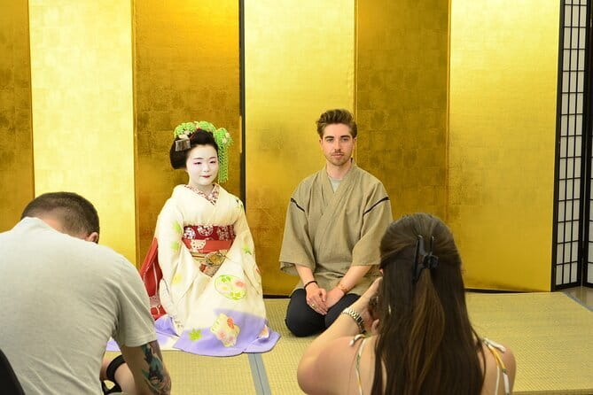 Let's make Japanese accessories with Mizuhiki - Matcha and sweets: why the break matters