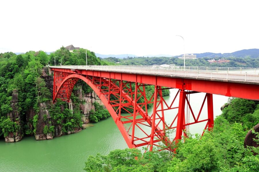 Magome-juku, Tsumago-juku & Ena-kyo 1d Bus Tour from Nagoya - Enakyo Observatory: Ena Gorge views in a focused 30 minutes