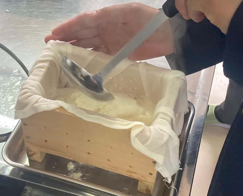 Making Fresh To-fu from soybeans in Kyoto - Price and value: is $56 worth 90 minutes?