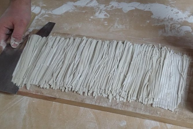 Matsumoto Castle Tour & Soba Noodle Experience - Matsumoto Castle as a real start, not a side quest