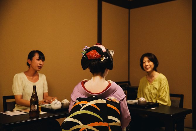 Mesmerizing Dinner with Maiko & Geisha - Key highlights at a glance