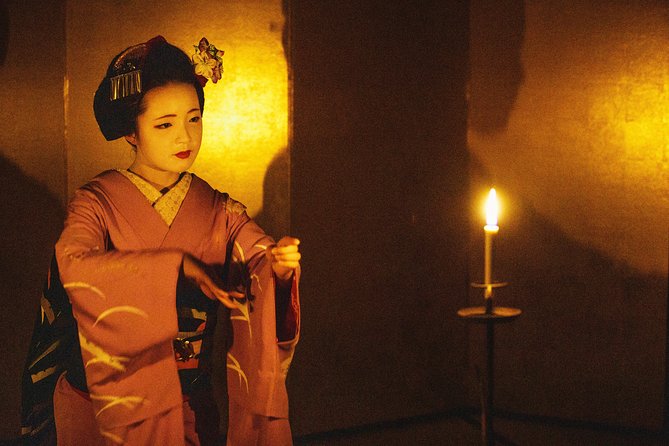 Mesmerizing Dinner with Maiko & Geisha - Where you meet, and why the exact time matters