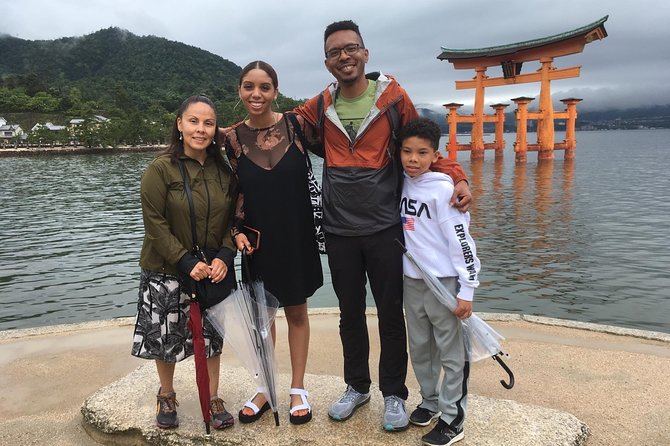 Miyajima Half-day Private Tour with Government Licensed Guide - Tenshinkaku hill views: a calm hour for perspective
