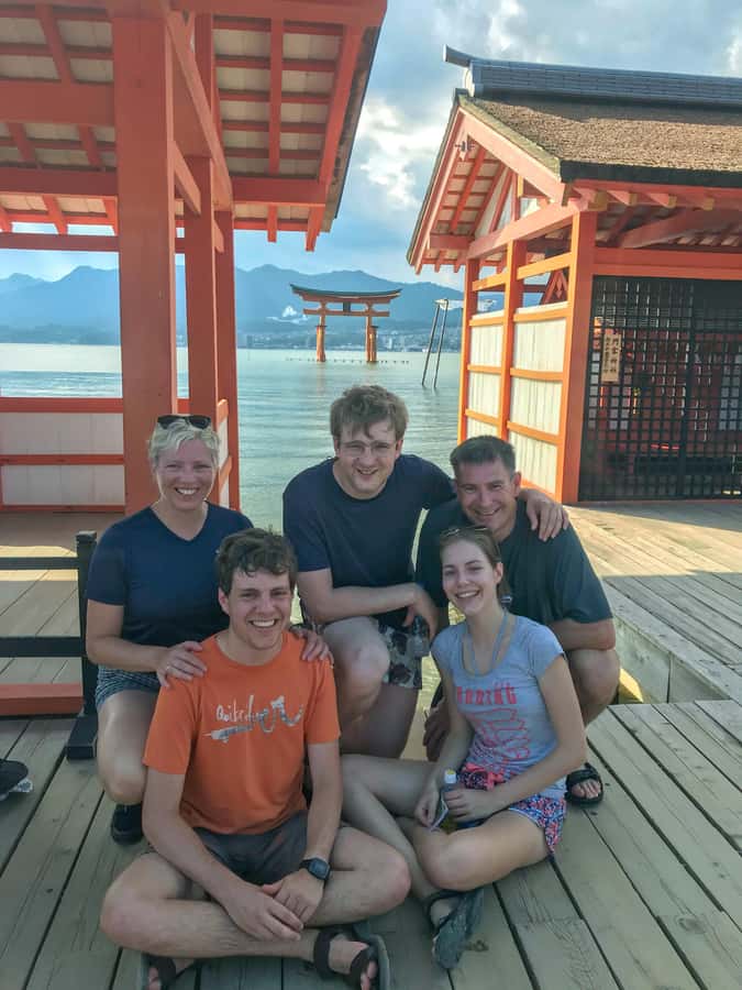Miyajima World Heritage Torii Kayak Tour - Kiyomori Shrine stop and shoreline paddling rhythm