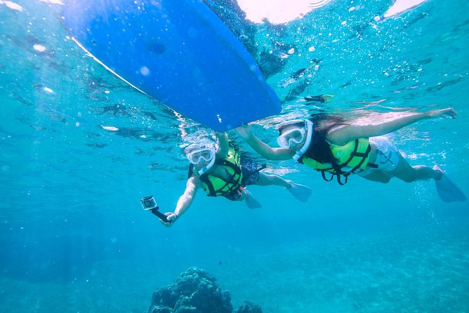 Miyakojima / Snorkel tour to swim with sea turtles - The Return to Shore: Showers, Hair Dryers, and Quick Changes