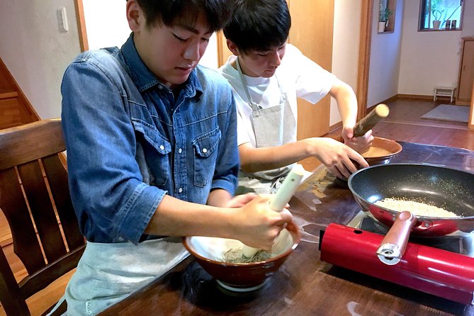 Miyazaki's local cuisine experience Let's make cold soup and chicken Nanban! Super Local Food Cooking! - Why chilled miso soup is the perfect Miyazaki summer answer