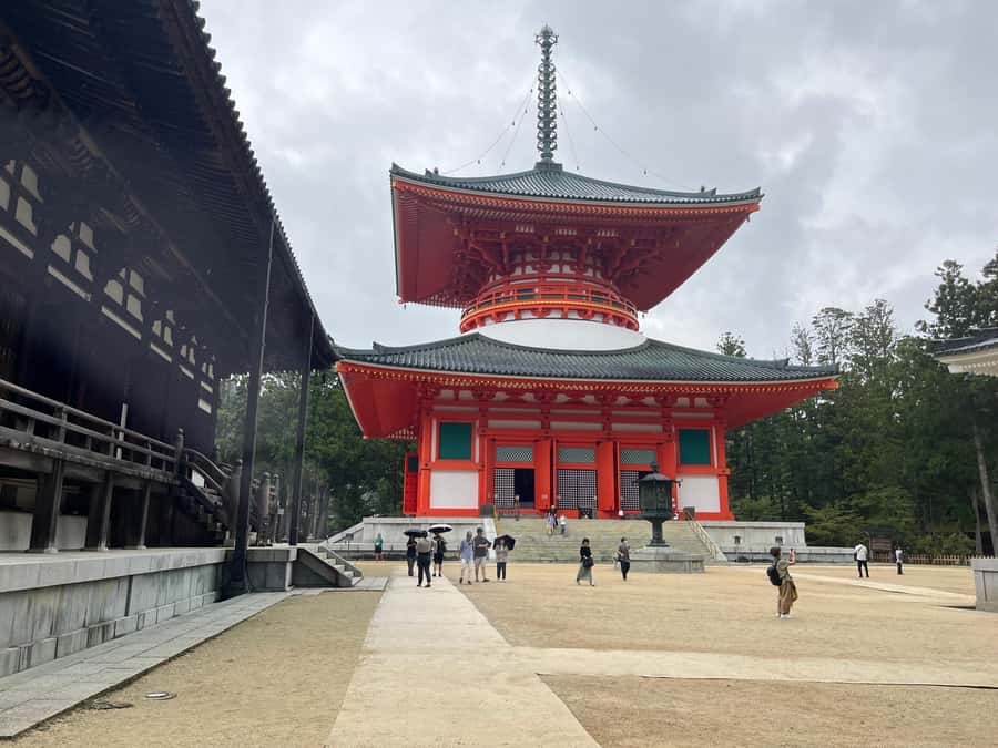 Mount Koya: Full-Day Private Guided Tour from Osaka - Key things you’ll notice on this Mount Koya day trip