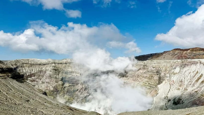 Mt. Aso & Takachiho Gorge Tour with Optional Boat Ride - Stop 3 at Takachiho Gorge: boat ride vs hiking steps