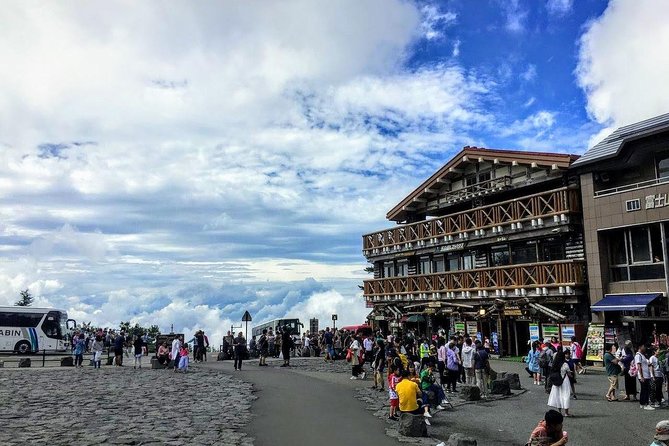 Mt Fuji and Hakone 1-Day Bus Tour Return by Bullet Train - Lake Ashi Cruise: Breeze on the Water, Caldera Vibes