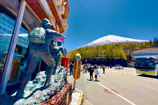 Mt. Fuji, Cherry Blossom & Shiba Sakura Pvt. Day Tour - Oishi Park: flower color on Fuji’s doorstep