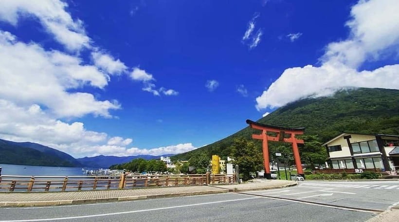 Mt. Fuji Private Tour With Hotel Pick Up From Tokyo - Saiko Iyashi-no-Sato Nenba, a look at old village atmosphere