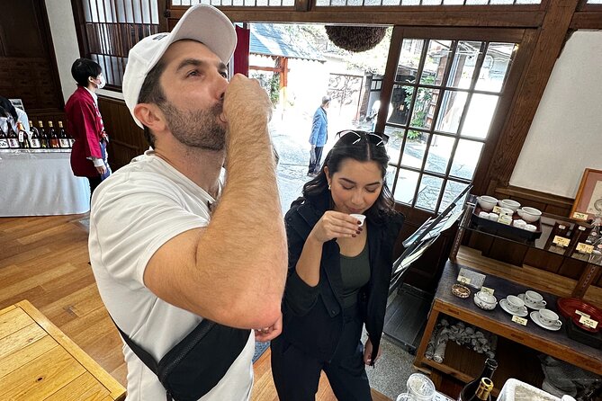 Nagano Sake Tasting Walking Tour - Zenkoji Temple district streets and shop stops that feel like Japan, not a set