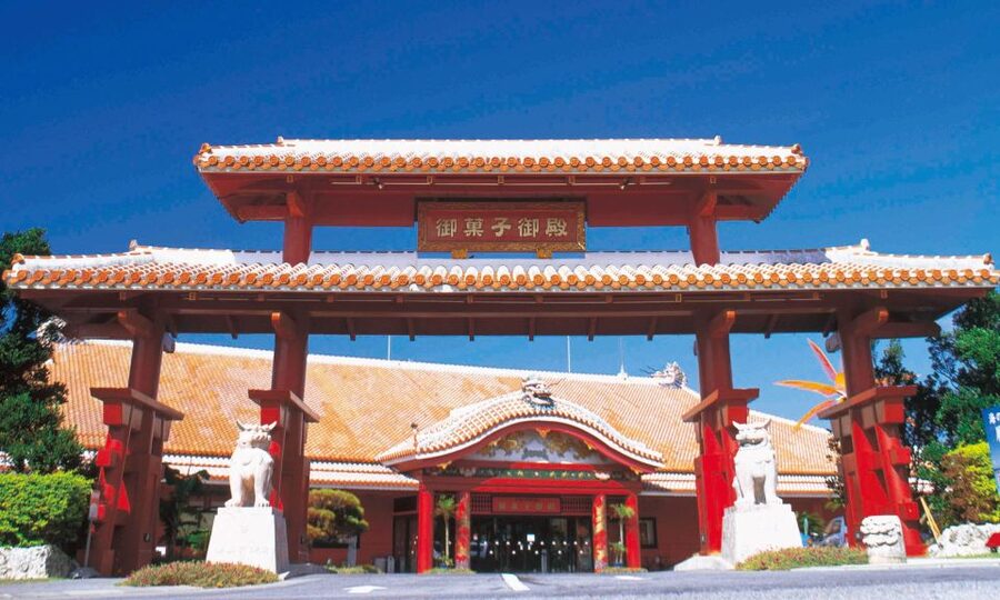 Naha: North Okinawa Sightseeing Tour & Churaumi Aquarium - The long day part: what to plan for on the bus and between stops