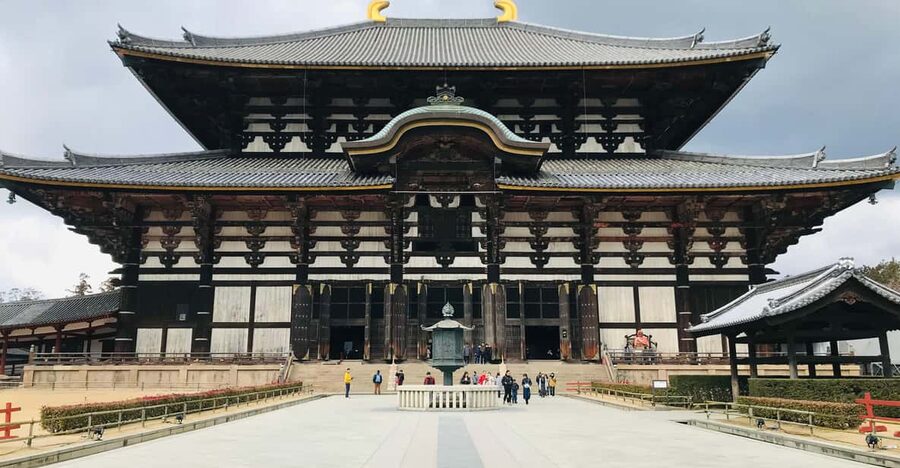 Nara: Essential Private Tour with Deer Park and Temples - Nara in 3 hours: what this private plan gets right