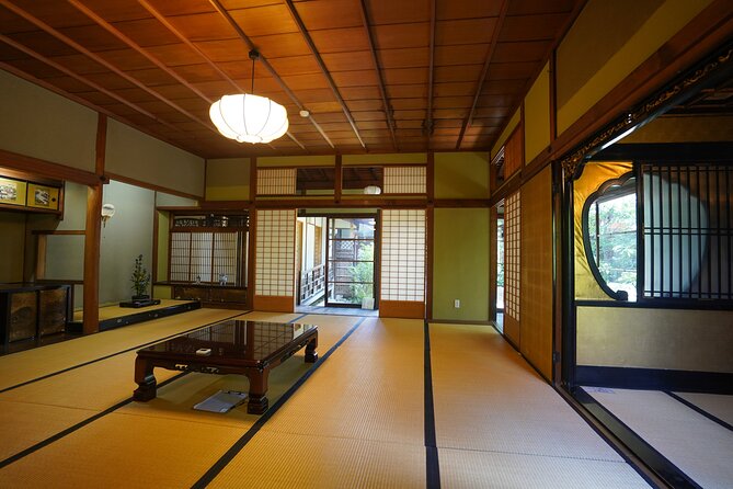 Nara Half Day Trip Walking Tour (Private Option Available) - Naramachi old streets and Nigiwai no Ie: the town behind the temples