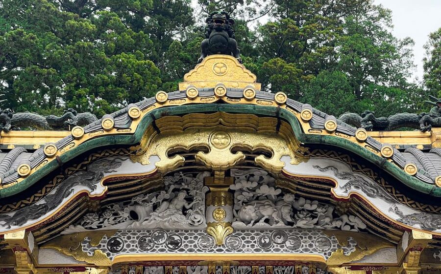Nikko: Day Tour from Tokyo in Spanish - Spanish - Nikko main street to Shinkyo Bridge: the postcard moment, explained