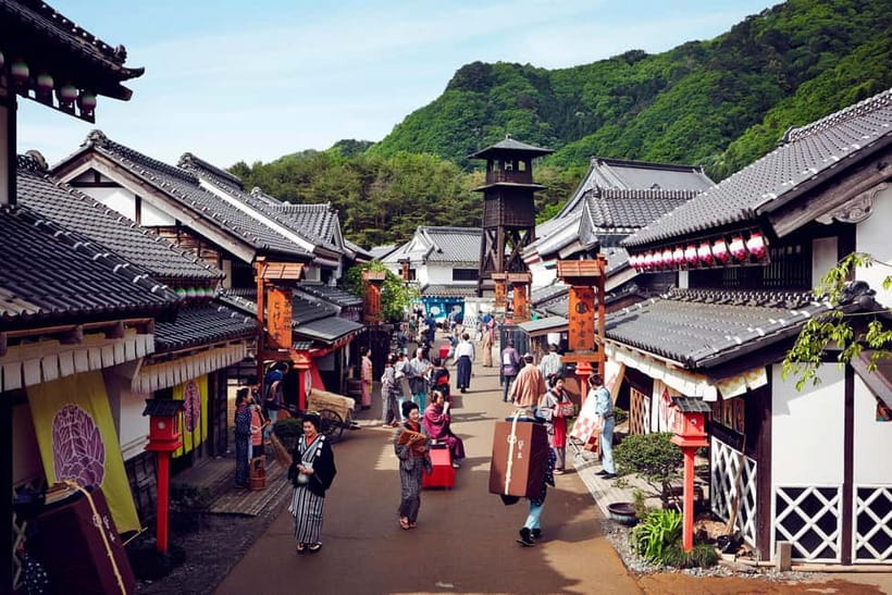 Nikko in Style: Luxury private Day Tour with English guide - Toshogu Shrine: where details matter more than crowds