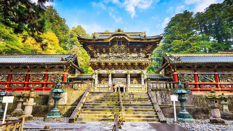 Nikko: Private Walking Tour with Local Guide - Iroha Zaka to Lake Chuzenji: the winding road and a real reset